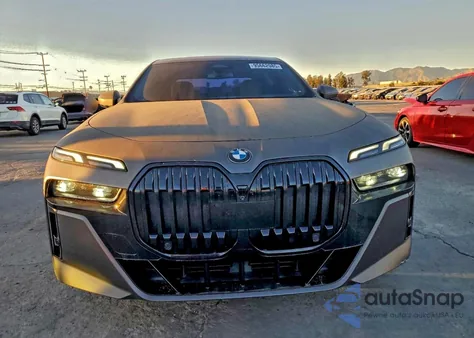 2023 BMW 740 I z USA, uszkodzony, nr VIN WBA23EH03PCM28457